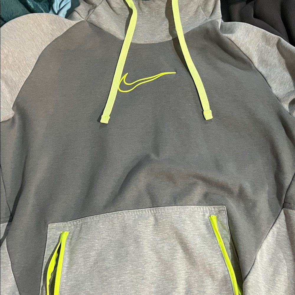Nike Therma-Fit Gray Hoodie with Neon Yellow Drawstrings